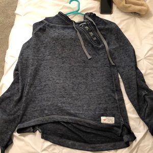 hollister long sleeve sweat shirt